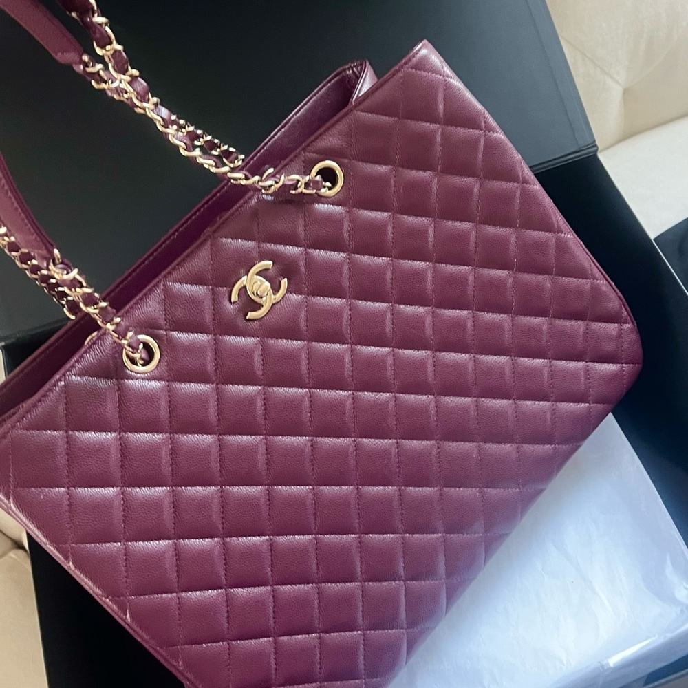 NEW🔥Chanel Classic CC Burgundy/ Dark Wine Color Caviar Large Tote Bag - Picture 6 of 15